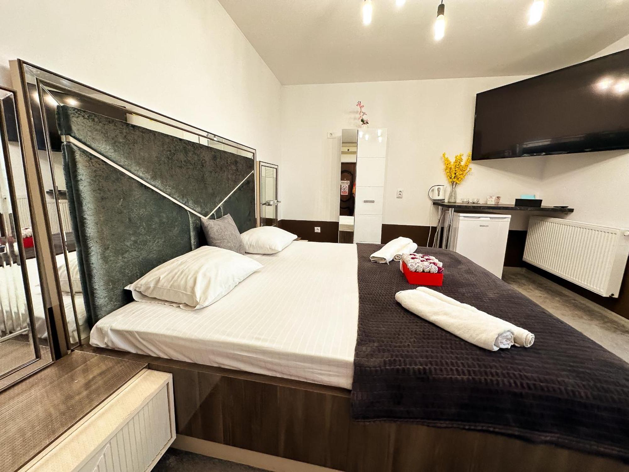 Elixir Central Studio With Balcony & Panoramic View Craiova Exterior foto